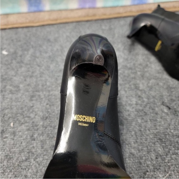 🔥 STEAL DEAL 🔥 NEW Moschino Black Ankle Mini-Heeled Boots Made in Italy - Picture 7 of 8